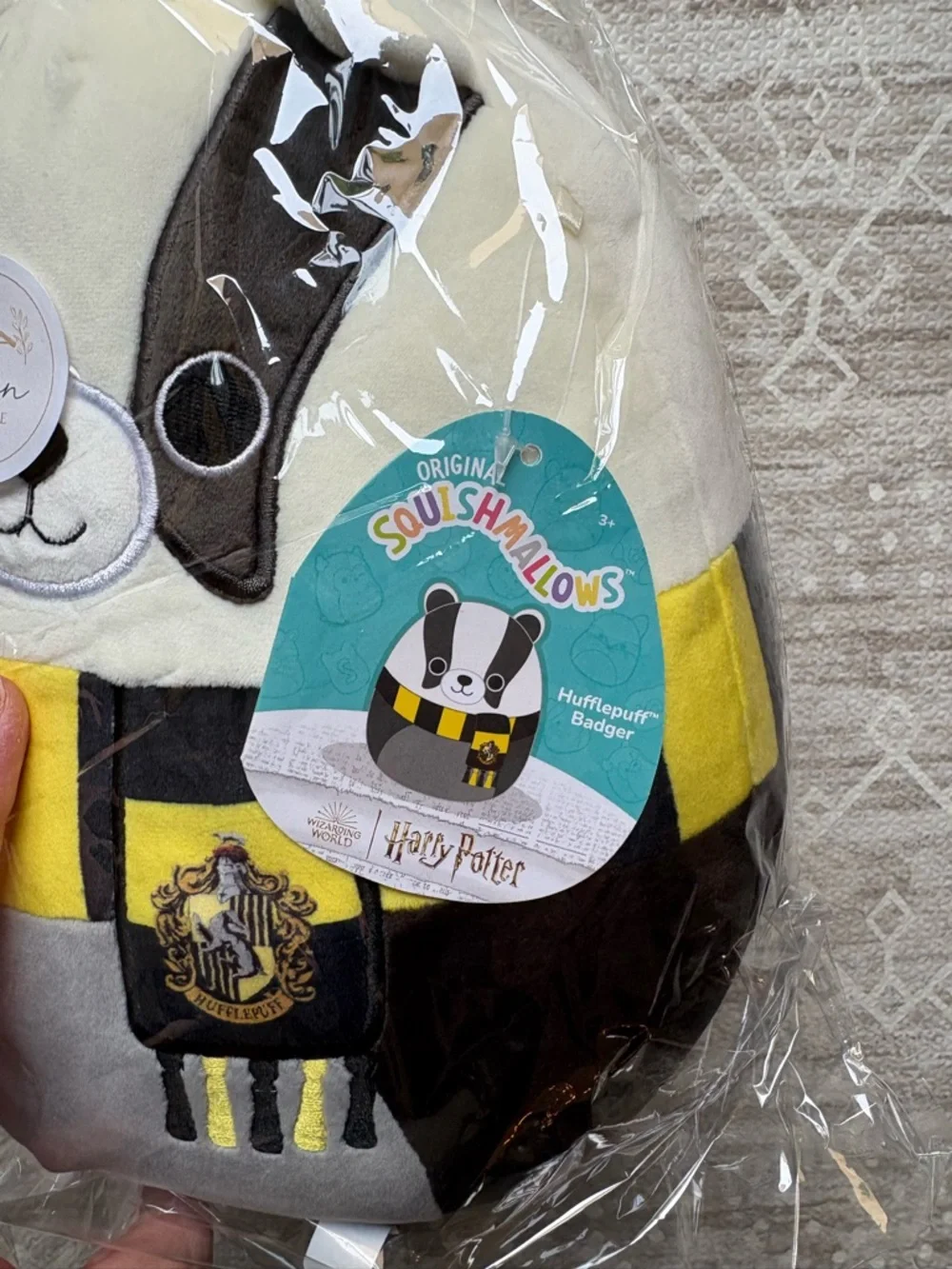 Squishmallows Hufflepuff Badger Harry Potter 10" Plush Kellytoy - Picture 2 of 3